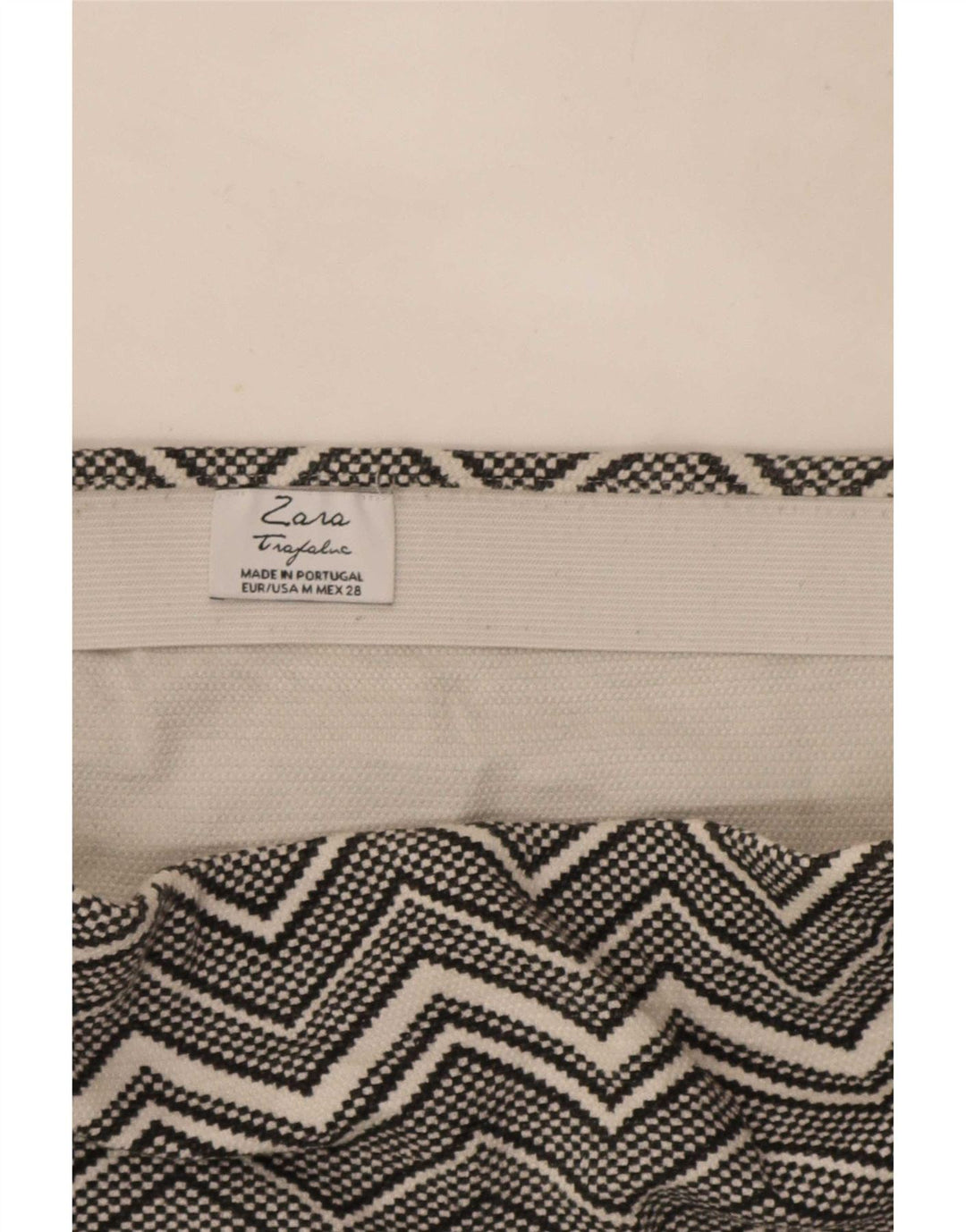 Fusta Mini Trafaluc pentru Femei Zara Medium W28 Gri Chevron