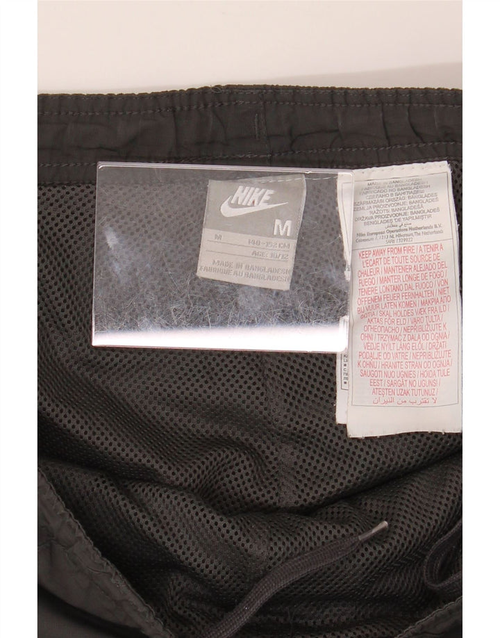 NIKE Boys Graphic Sport Shorts 10-11 Years Medium Grey Polyester Vintage Nike and Second-Hand Nike from Messina Hembry 