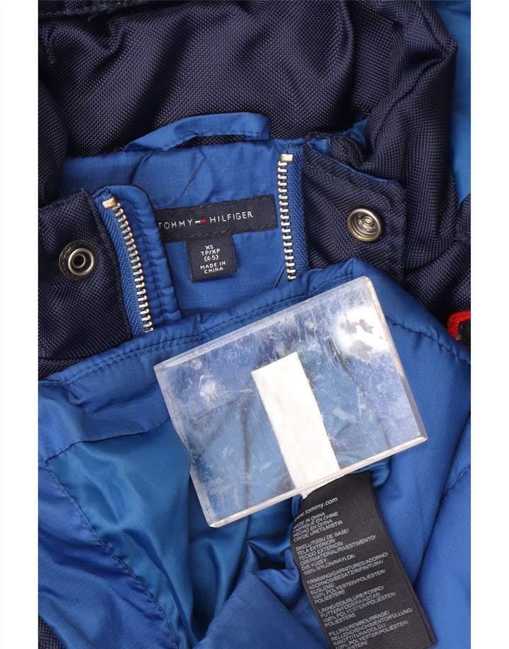 TOMMY HILFIGER Jachetă căptușită cu grafică pentru băieți 4-5 ani XS Albastru Colorblock