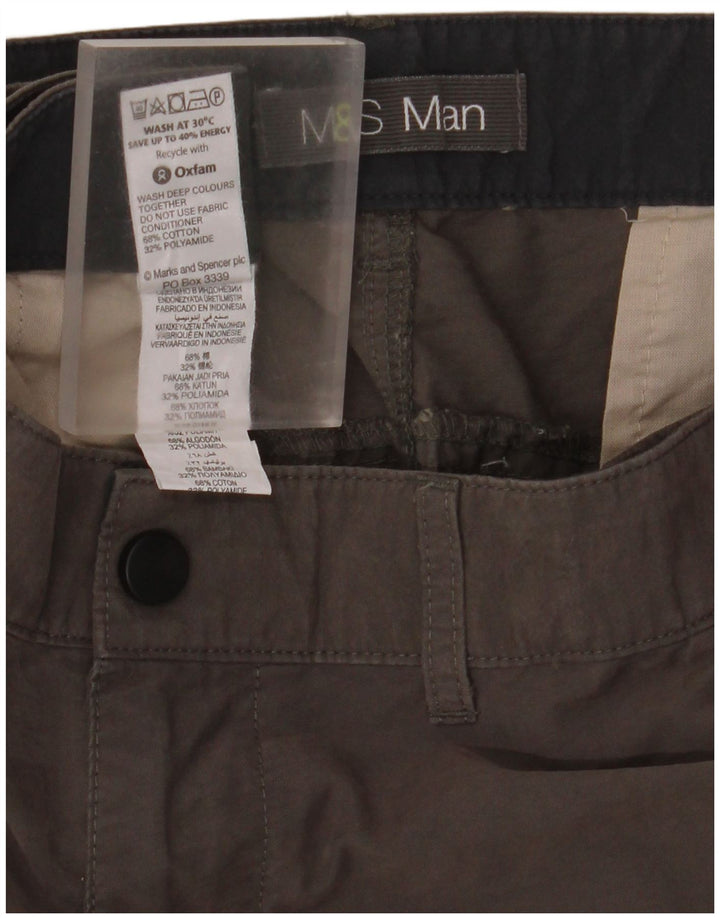 Pantaloni scurți cargo pentru bărbați Marks & Spencer W42 2XL bumbac gri