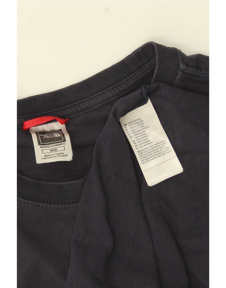 Tricou grafic pentru bărbați The North Face Top mediu din bumbac bleumarin