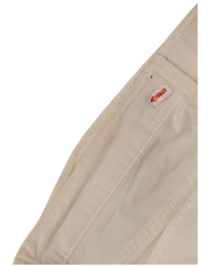 Pantaloni casual Bootcut Guess pentru femei W32 L31 alb