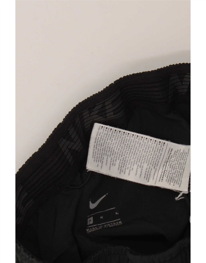 Pantaloni scurți sport Nike pentru bărbați, medii W31 L8, poliester negru