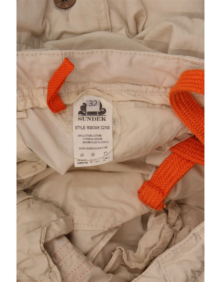 Pantaloni scurti cargo Sundek pentru bărbați W32, bumbac alb, mediu