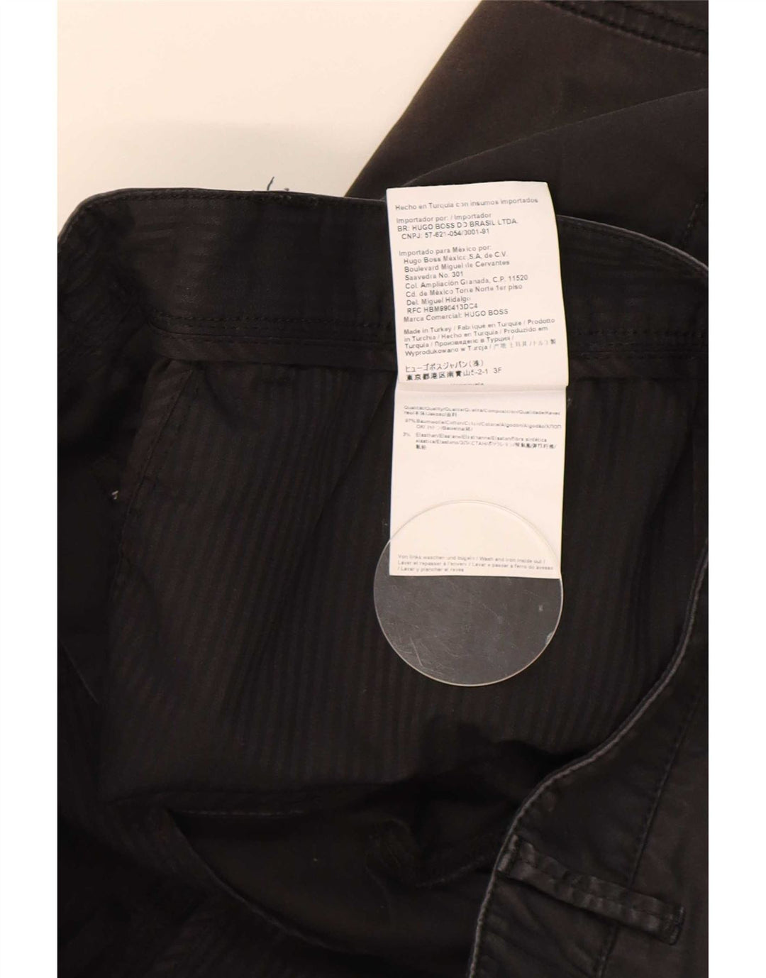 Pantaloni scurți chino pentru bărbați Hugo Boss W28, bumbac negru mic