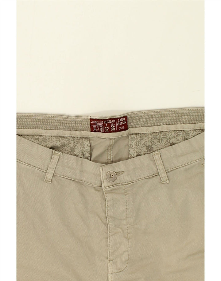 OVS Mens Regular Fit Cargo Shorts IT 52 XL W36  Beige Vintage OVS and Second-Hand OVS from Messina Hembry 