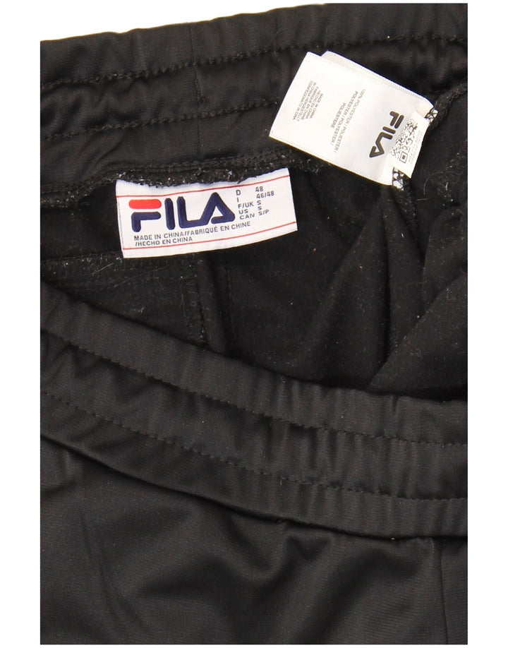Pantaloni de trening Fila Graphic pentru bărbați, poliester negru mic