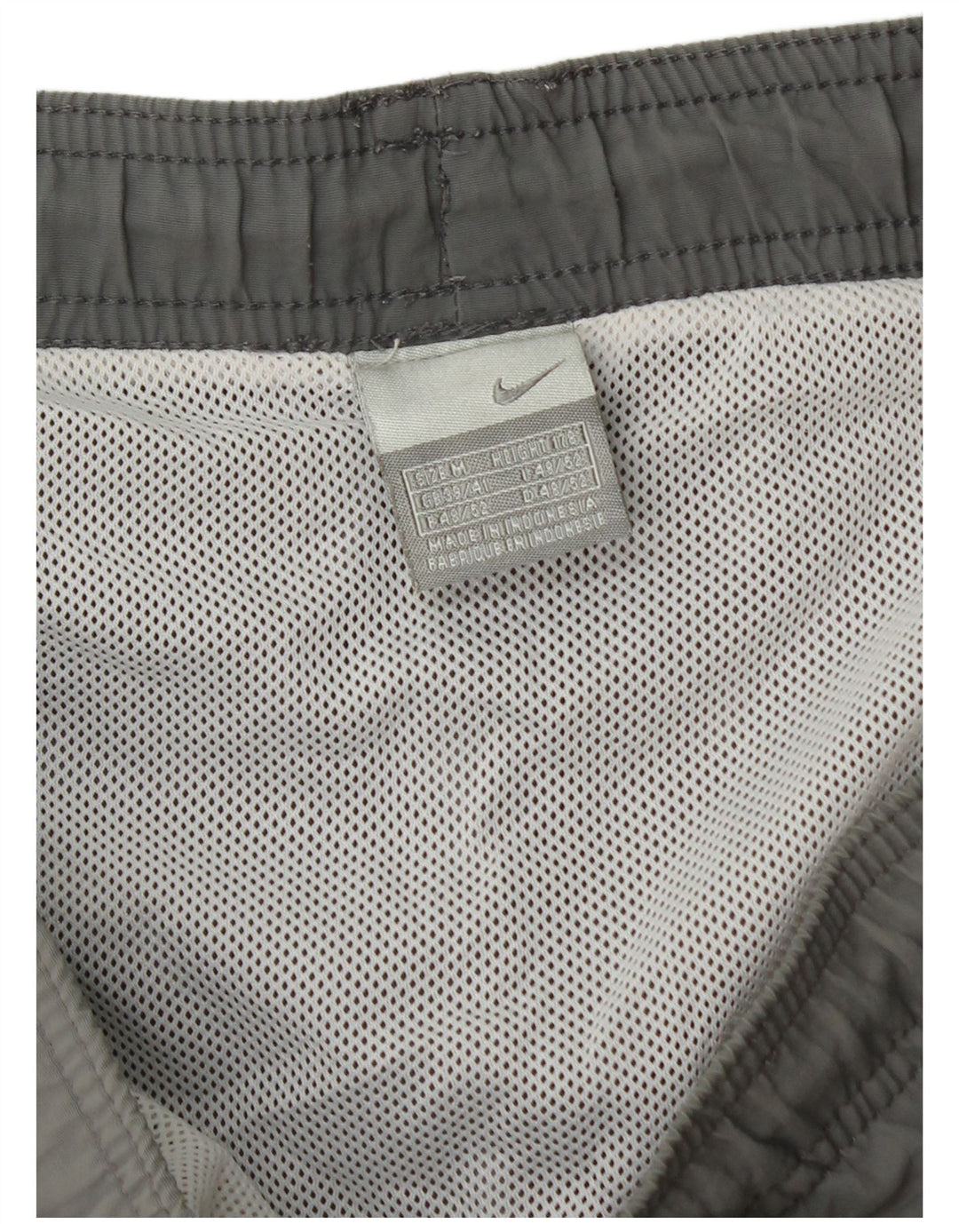 Pantaloni scurți sport Nike pentru bărbați Marea Britanie 39/41 Gri mediu Nailon color bloc