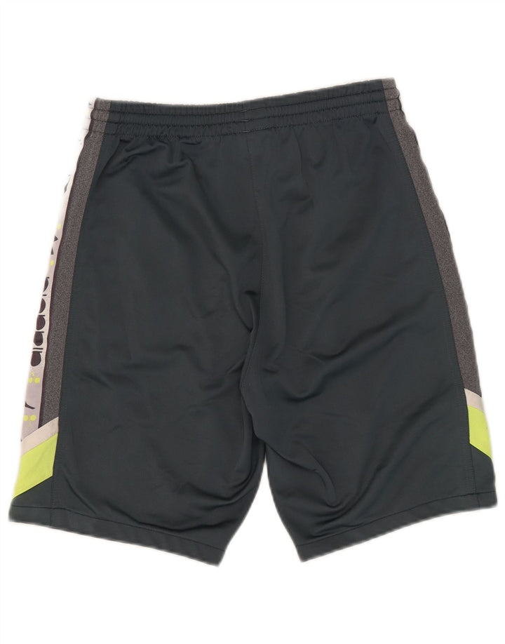 Pantaloni scurți sport grafic Diadora pentru bărbați, gri mediu, poliester color bloc