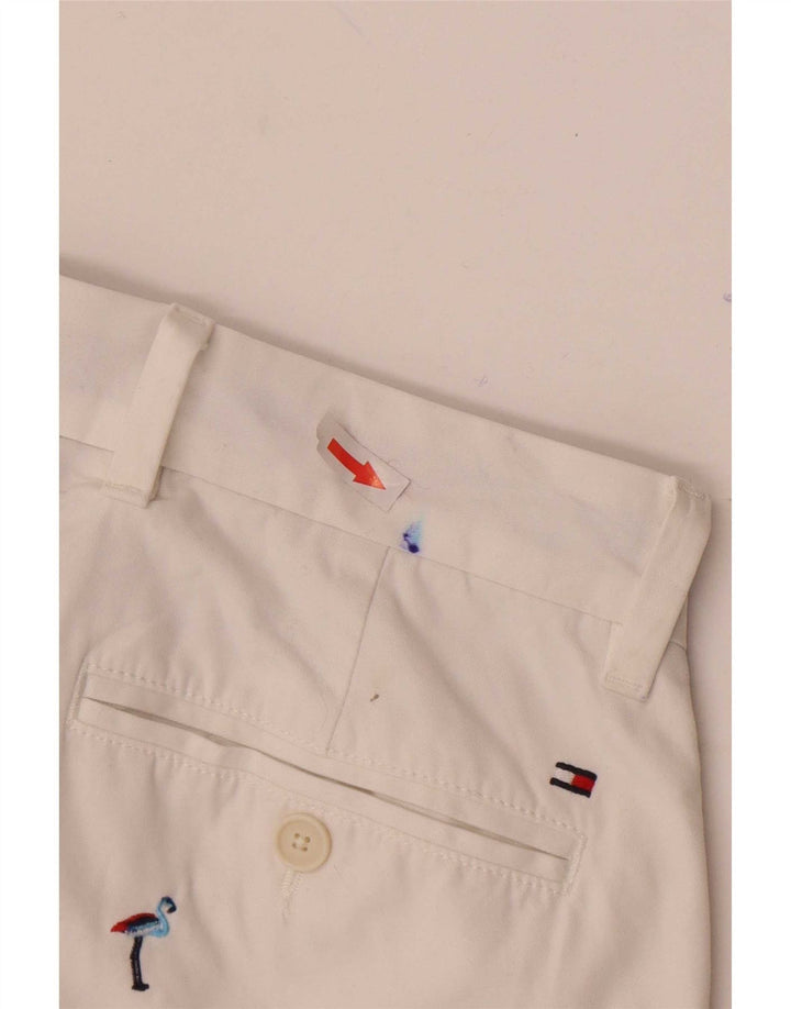 Pantaloni scurți chino grafic pentru bărbați Tommy Hilfiger W31 Medium White