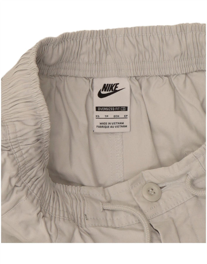 Pantaloni scurți chino supradimensionați pentru bărbați Nike XS W26, bumbac alb