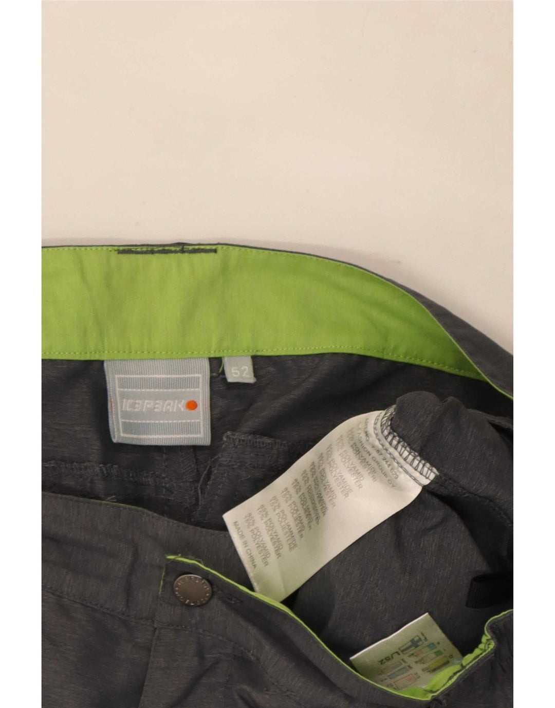 Pantaloni scurți cargo pentru bărbați Icepeak IT 52 XL W36 poliamidă gri