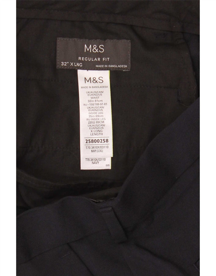 Pantaloni chino pentru bărbați Marks & Spencer, cu ajustare normală, L32 L35, poliester bleumarin