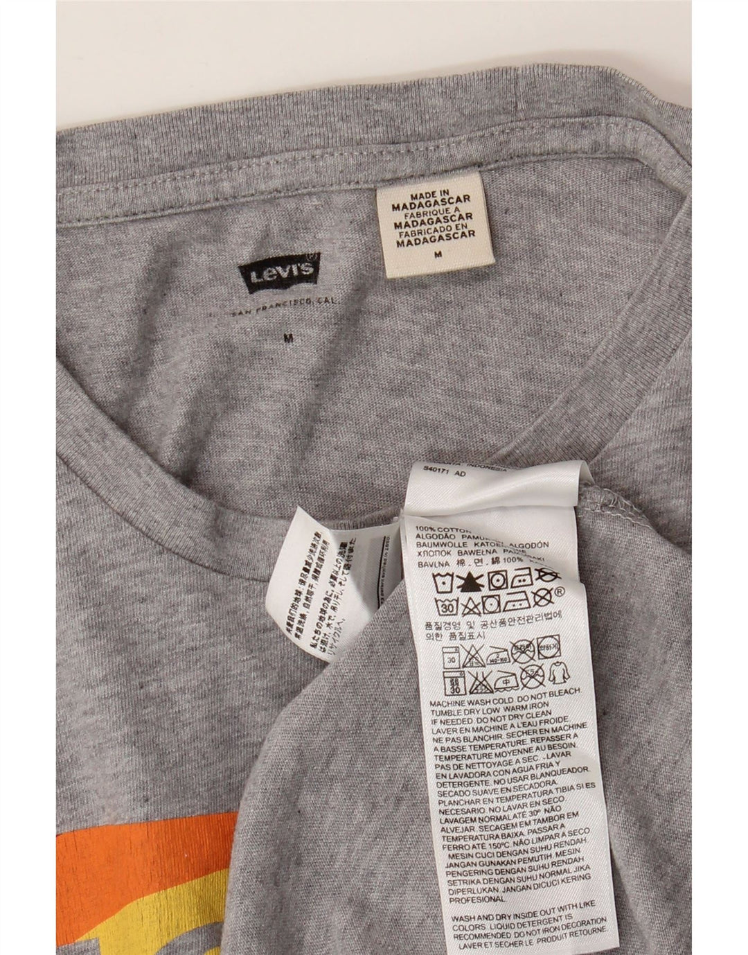 Tricou cu grafică pentru bărbați LEVI'S Top din bumbac cu pete gri mediu