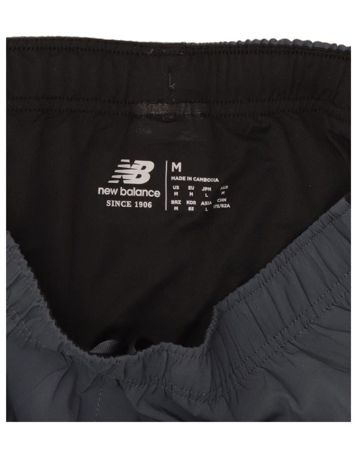 Pantaloni scurți sport New Balance pentru bărbați, gri mediu