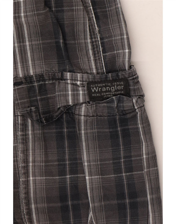 WRANGLER Mens Cargo Shorts W44 2XL Grey Check Cotton Vintage Wrangler and Second-Hand Wrangler from Messina Hembry 