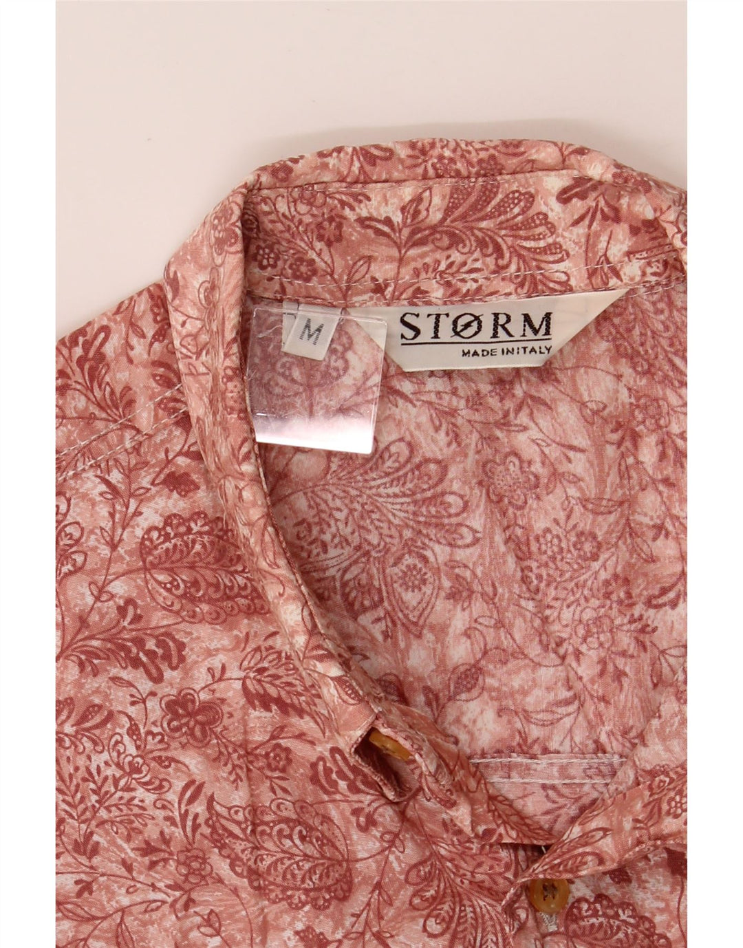 VINTAGE Mens Short Sleeve Shirt Medium Red Paisley Viscose Vintage Vintage and Second-Hand Vintage from Messina Hembry 