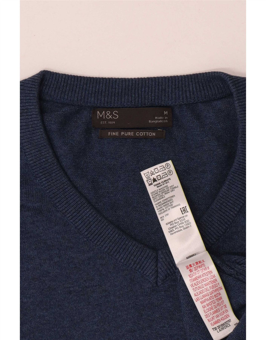 Pulover pentru bărbați Marks & Spencer, cu decolteu în V, din bumbac albastru mediu
