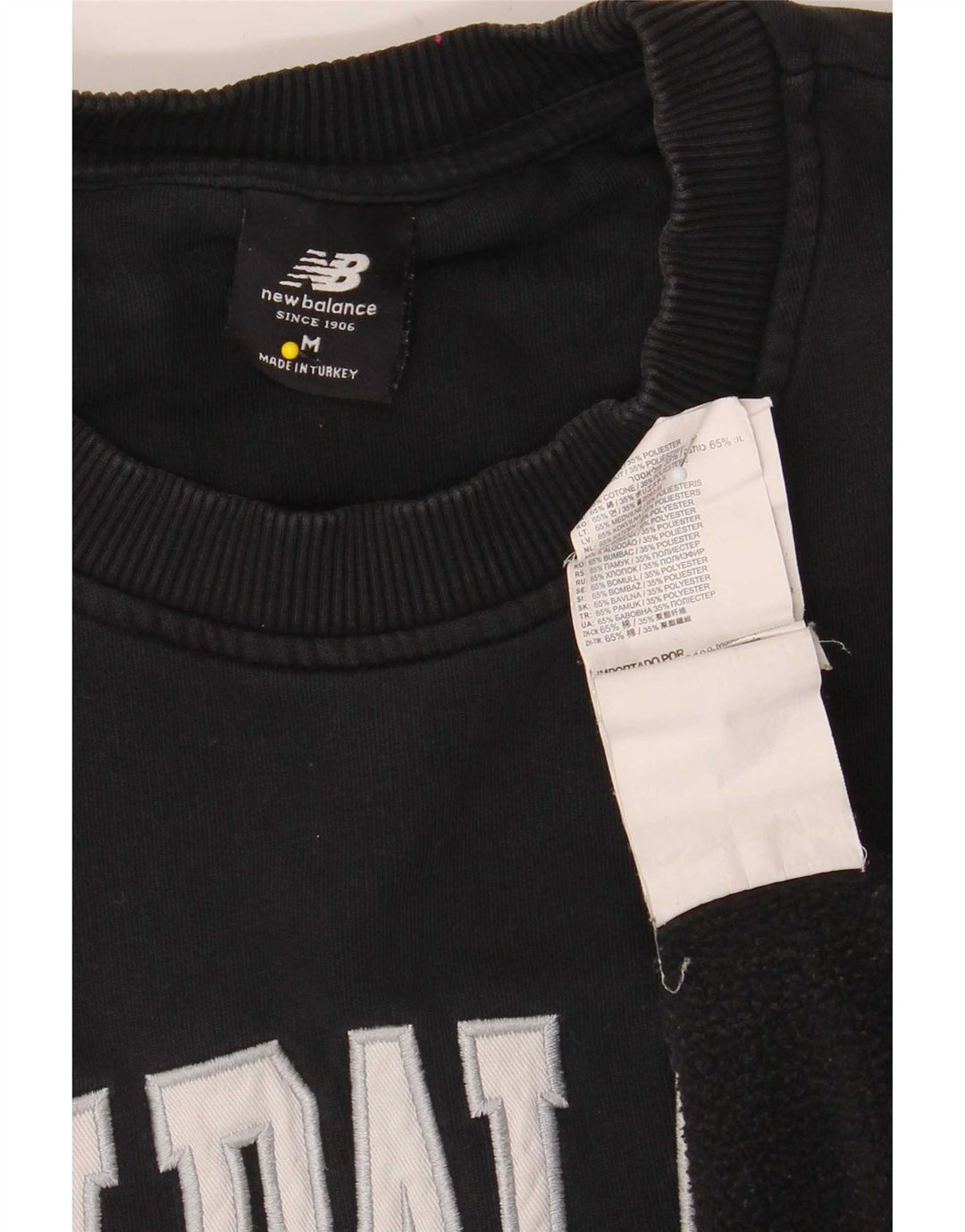 Pulover grafic pentru bărbați New Balance, bumbac mediu negru