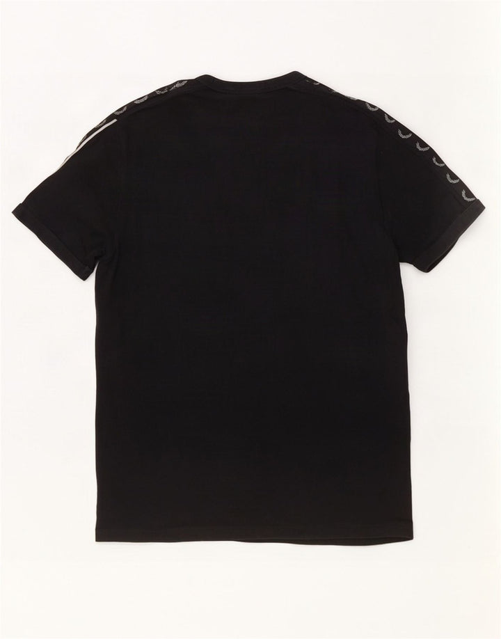 Tricou grafic Fred Perry pentru bărbați Top mediu din bumbac negru