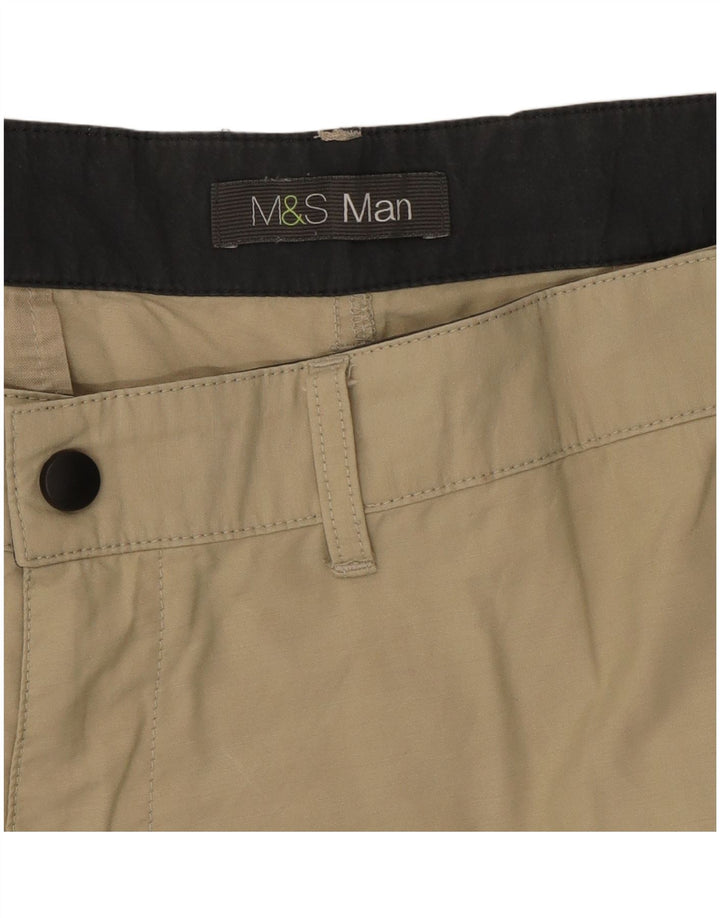 Pantaloni scurți cargo pentru bărbați Marks & Spencer W38 XL bej