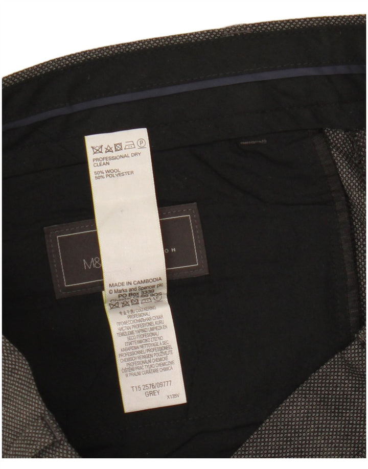 Pantaloni de costum pentru bărbați Marks & Spencer, cu tăiere obișnuită, L34 L31 Lână gri