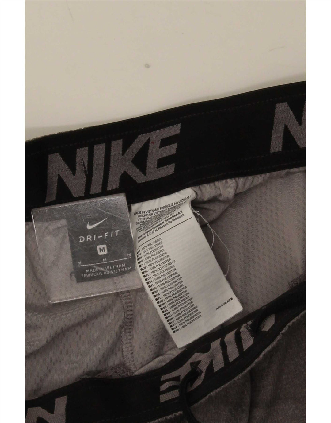 Pantaloni scurți sport Nike Dri Fit pentru bărbați, gri mediu, poliester