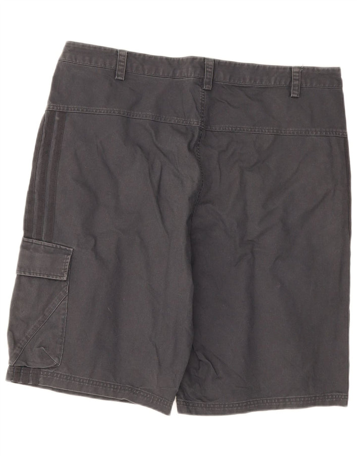 Pantaloni scurți pentru bărbați Adidas Cargo XL W40 gri