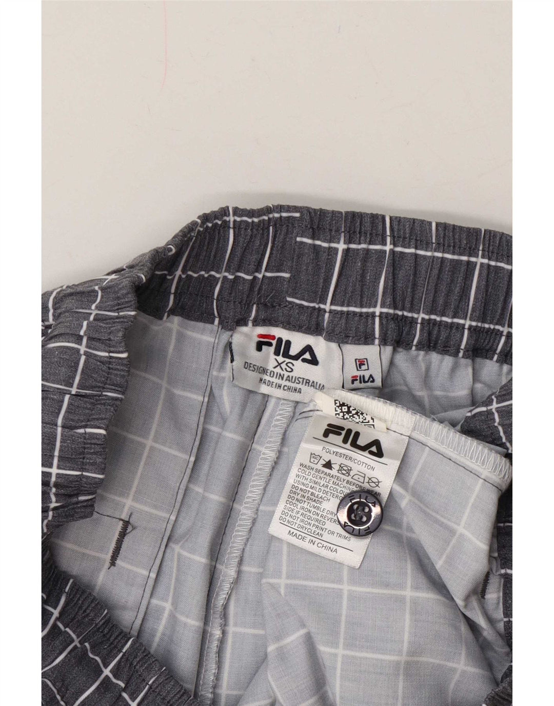 Pantaloni scurți sport Fila pentru bărbați XS poliester cu carouri gri