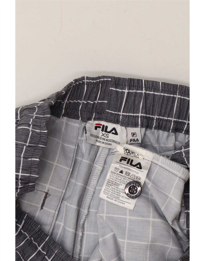 Pantaloni scurți sport Fila pentru bărbați XS poliester cu carouri gri