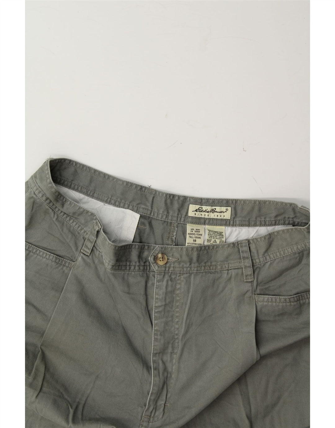 EDDIE BAUER Womens Casual Shorts US 18 2XL W36  Grey Vintage Eddie Bauer and Second-Hand Eddie Bauer from Messina Hembry 