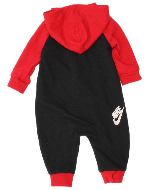 Salopetă grafică Nike pentru bebeluși 3-6 luni, bumbac negru color bloc