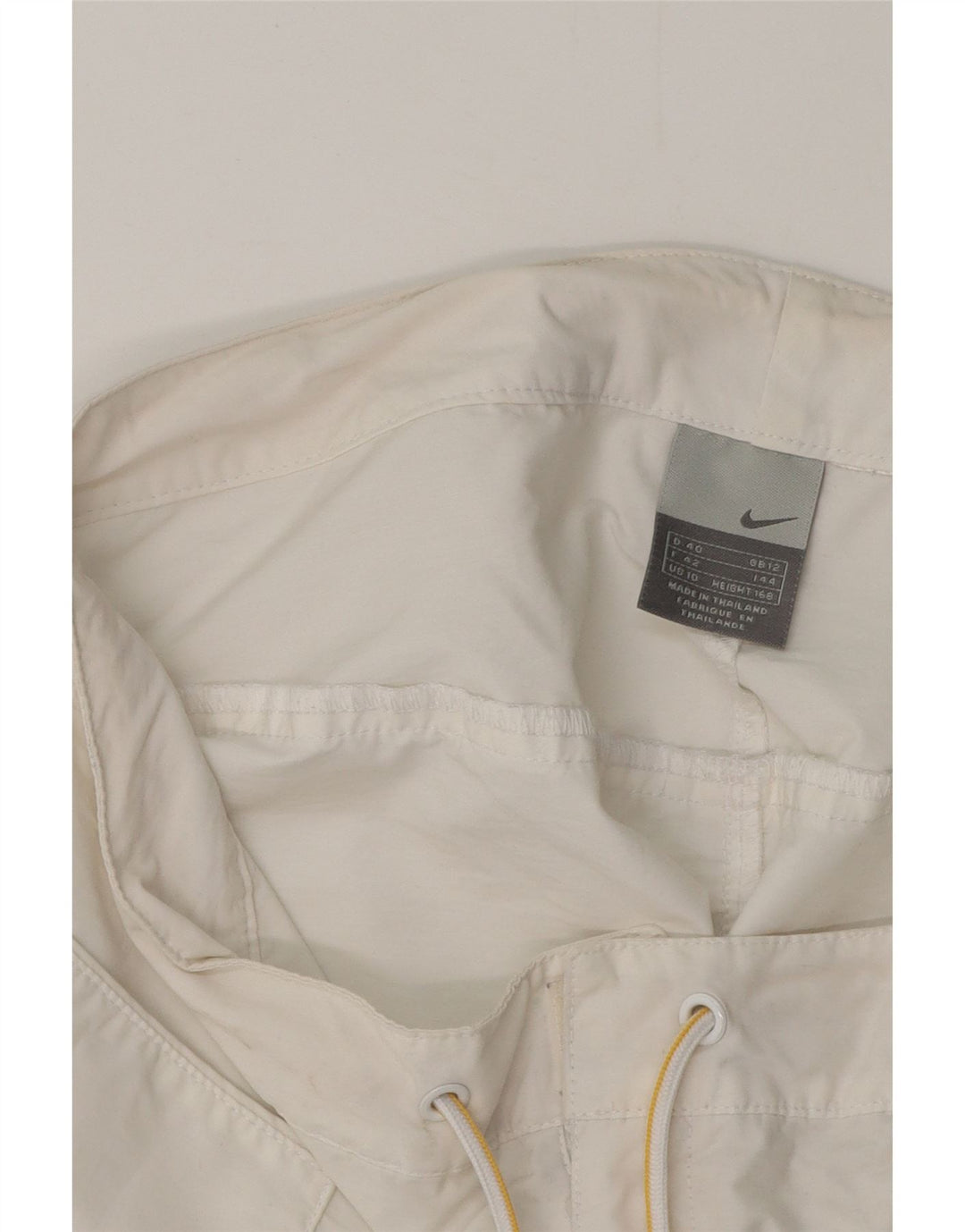 Pantaloni scurți casual pentru femei NIKE UK 12 Medium W32 Alb