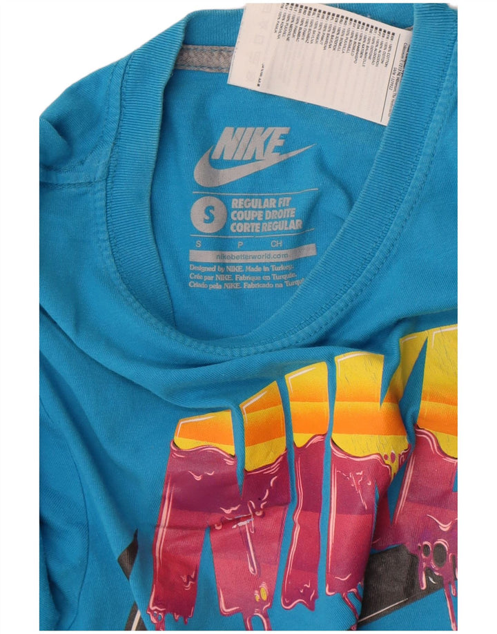 Tricou grafic pentru bărbați Nike Regular Fit Top mic, albastru, bumbac