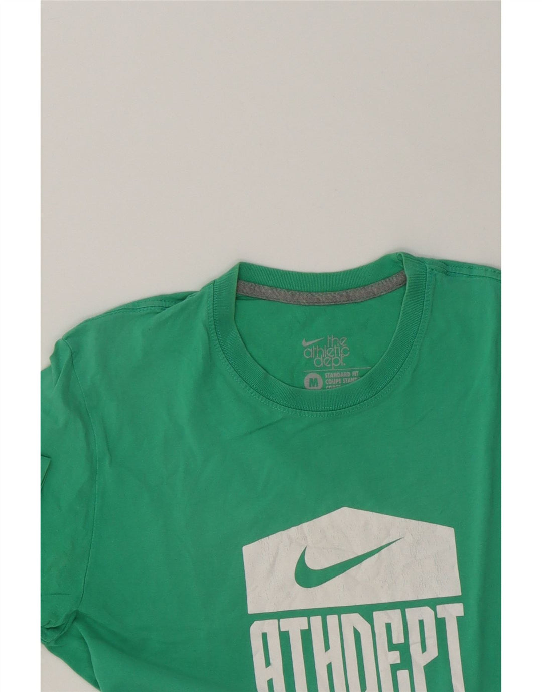 NIKE Mens Standard Fit Graphic T-Shirt Top Medium Green Cotton Vintage Nike and Second-Hand Nike from Messina Hembry 
