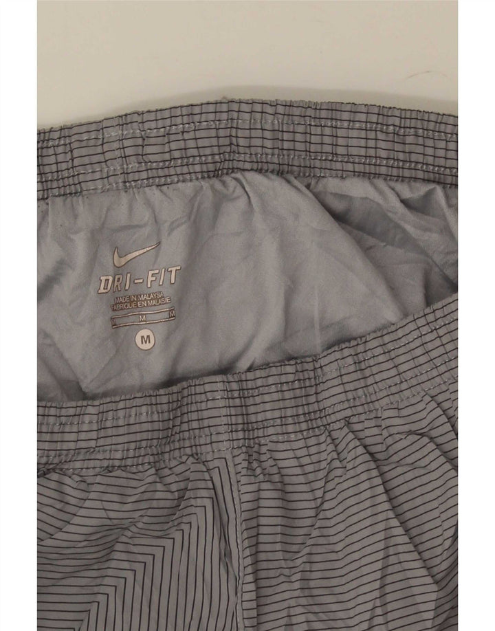 Pantaloni scurți sport Nike Dri Fit pentru bărbați, gri mediu, color block
