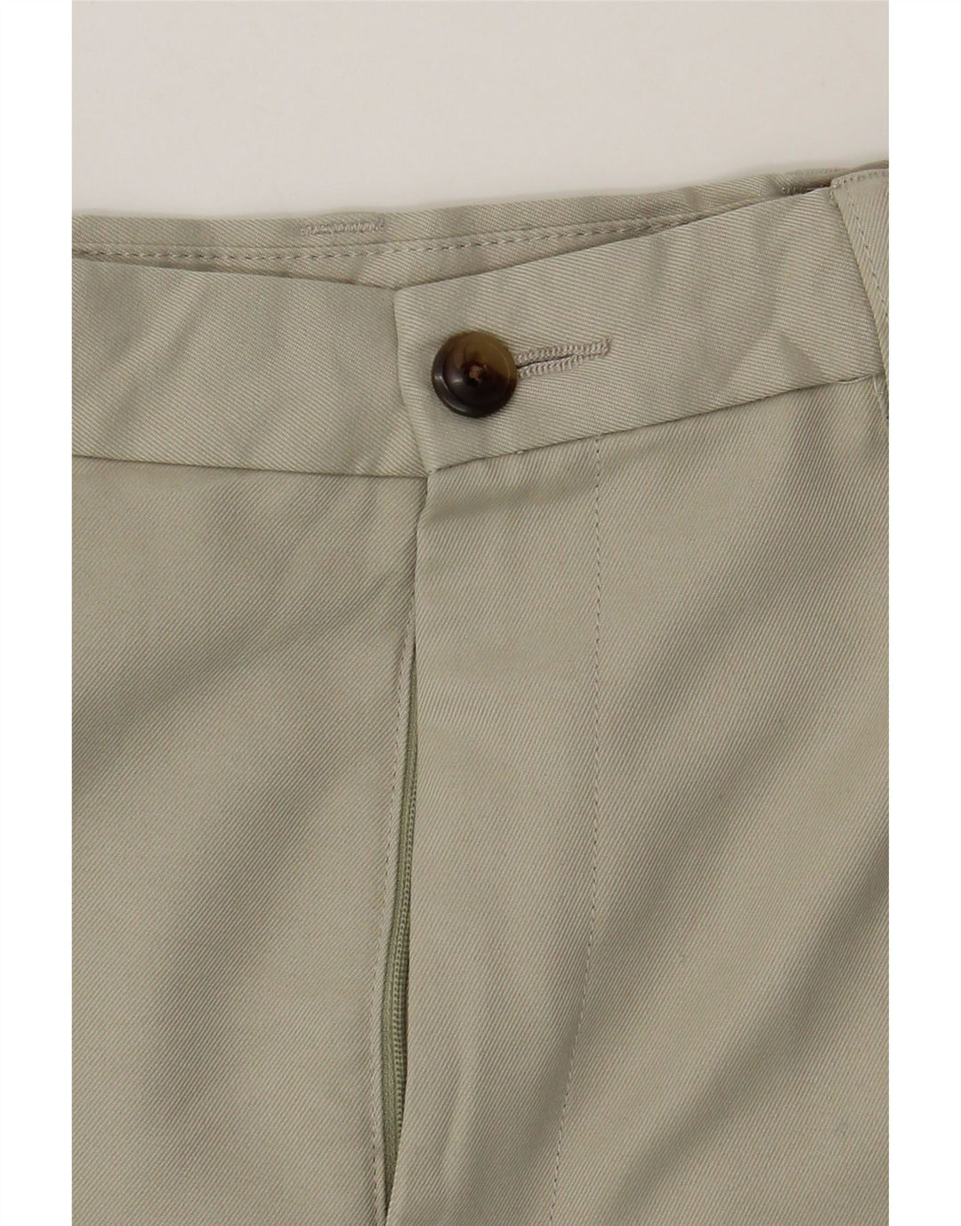 VINTAGE Mens Chino Shorts W32 Medium Beige Polyester Vintage Vintage and Second-Hand Vintage from Messina Hembry 
