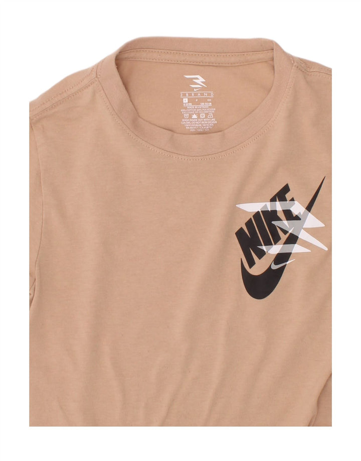 Tricou grafic Nike pentru băieți Top 8-9 ani mic bej