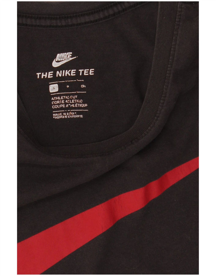 Tricou grafic NIKE pentru bărbați, cu croială atletică, top mic negru