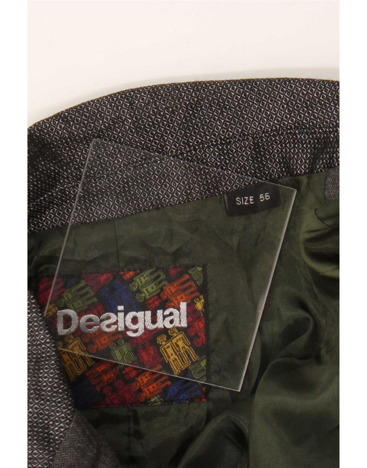 Jachetă Desigual pentru bărbați cu 3 nasturi EU 56 3XL maro lână mozaică