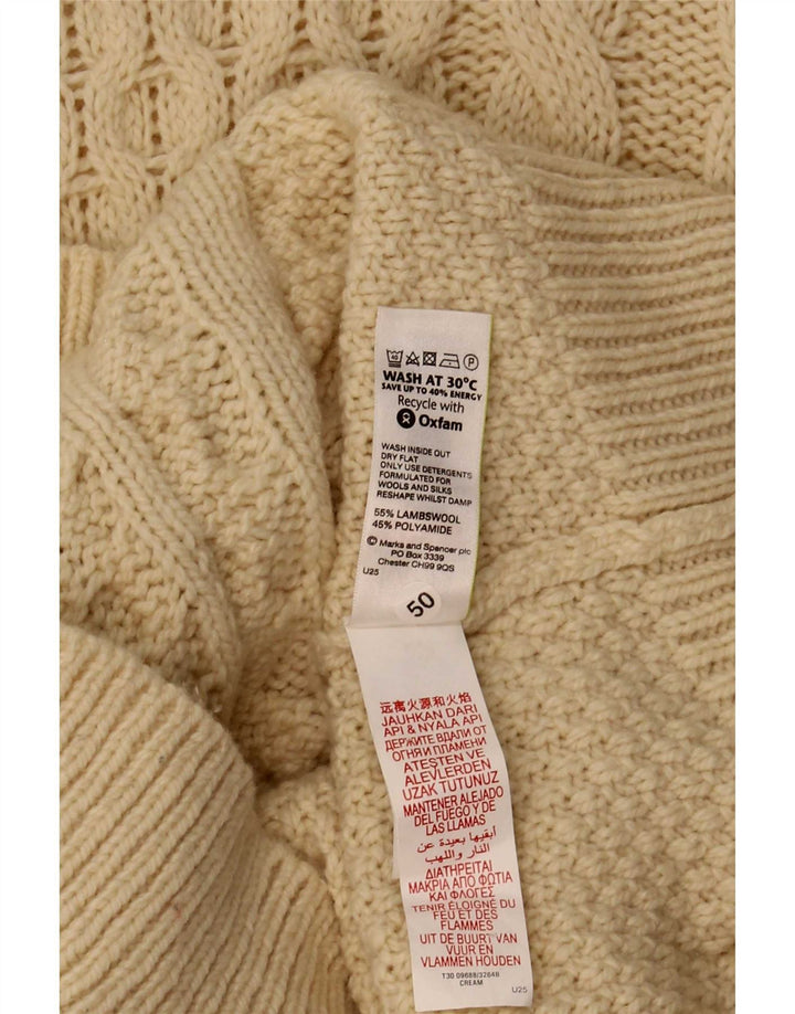 Pulover pentru bărbați Marks & Spencer cu gât roșu, lână de miel mare, bej