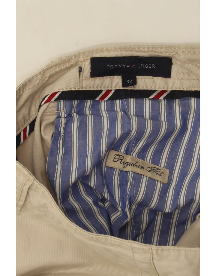 Pantaloni scurți chino Tommy Hilfiger pentru bărbați, cu tăiere obișnuită, W32 Bej mediu