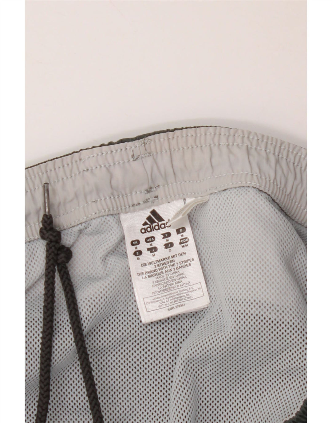 Pantaloni scurți sport grafic ADIDAS pentru bărbați, mediu kaki, poliamidă color bloc