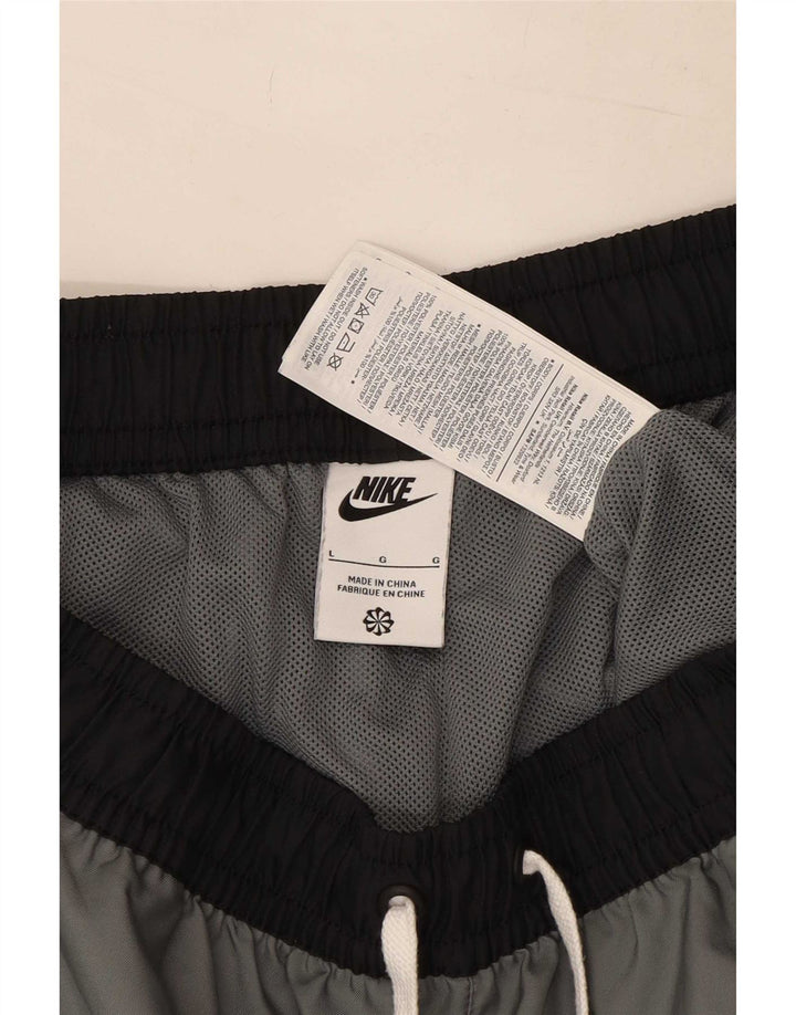Pantaloni scurți sport Nike pentru bărbați, mari, gri, poliester color bloc