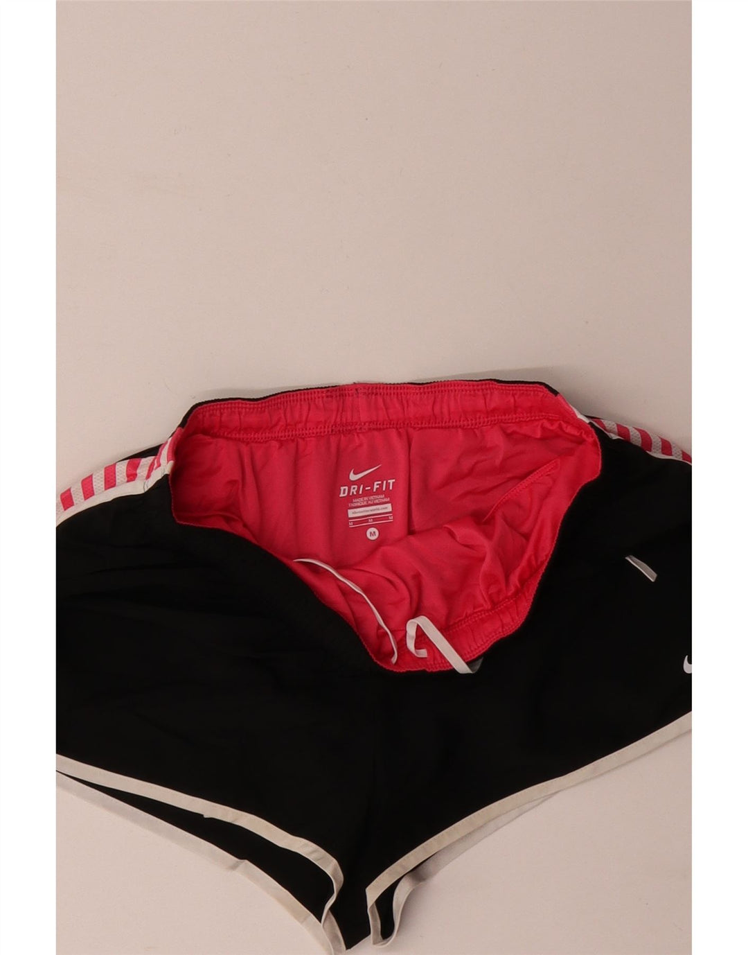 Pantaloni scurti sport NIKE Dri Fit pentru femei UK 12 Poliester cu dungi negre medii
